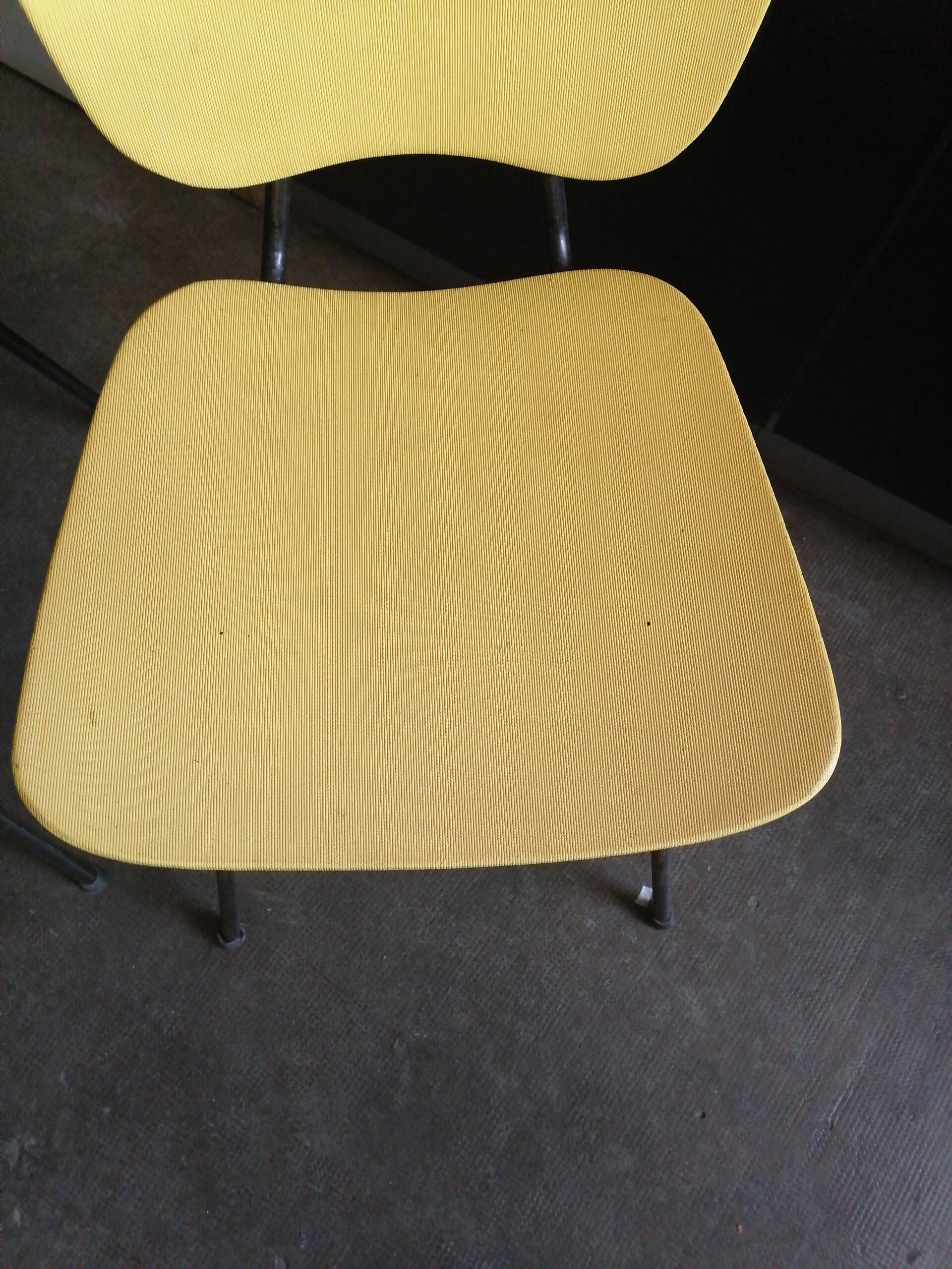 Set of 2 1950 60 skai chairs