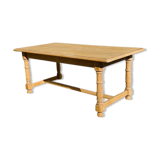 Stretchable stripped farmhouse table