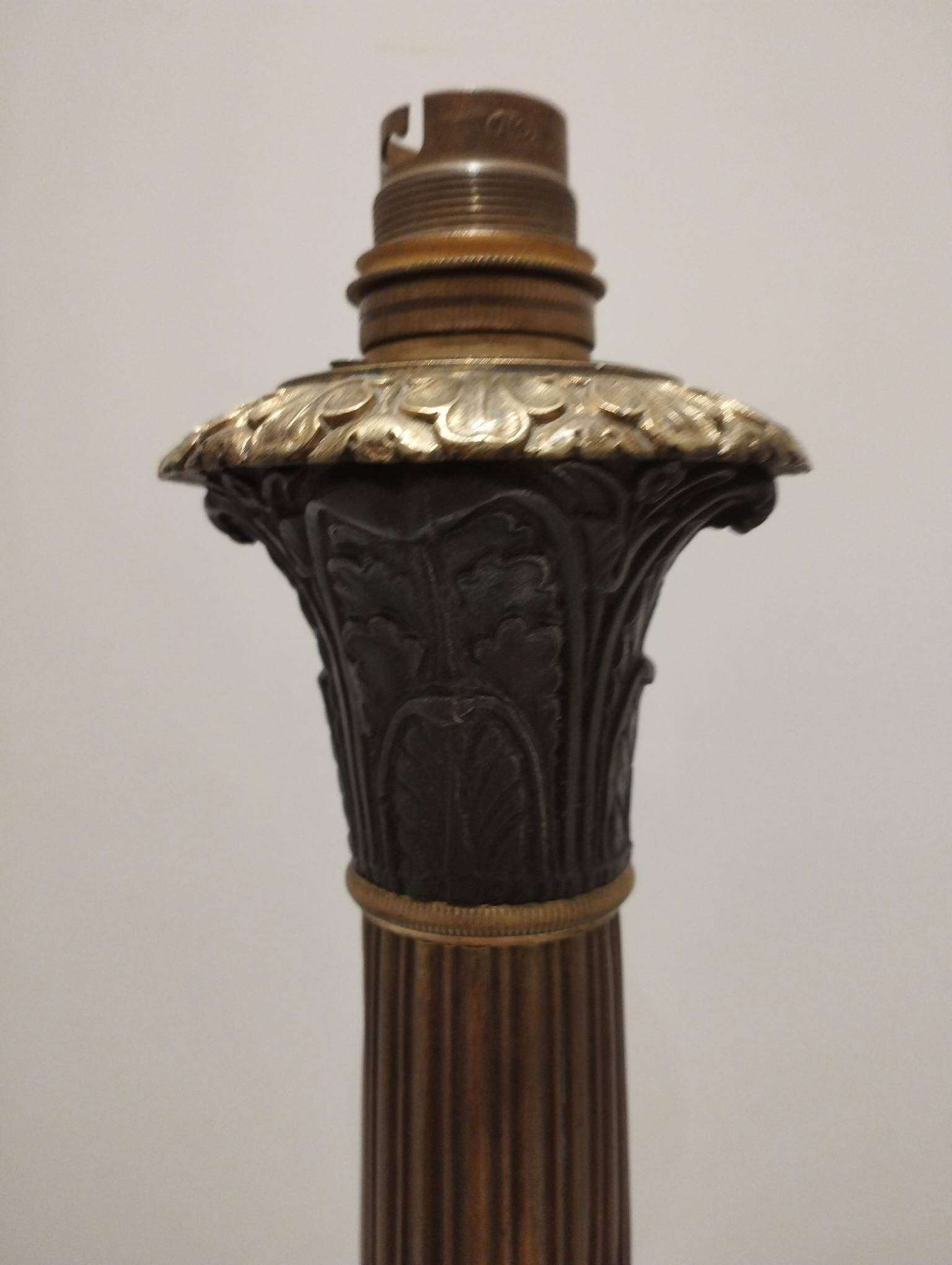 Antique lamp base with lion's paw - Restoration period - Empire