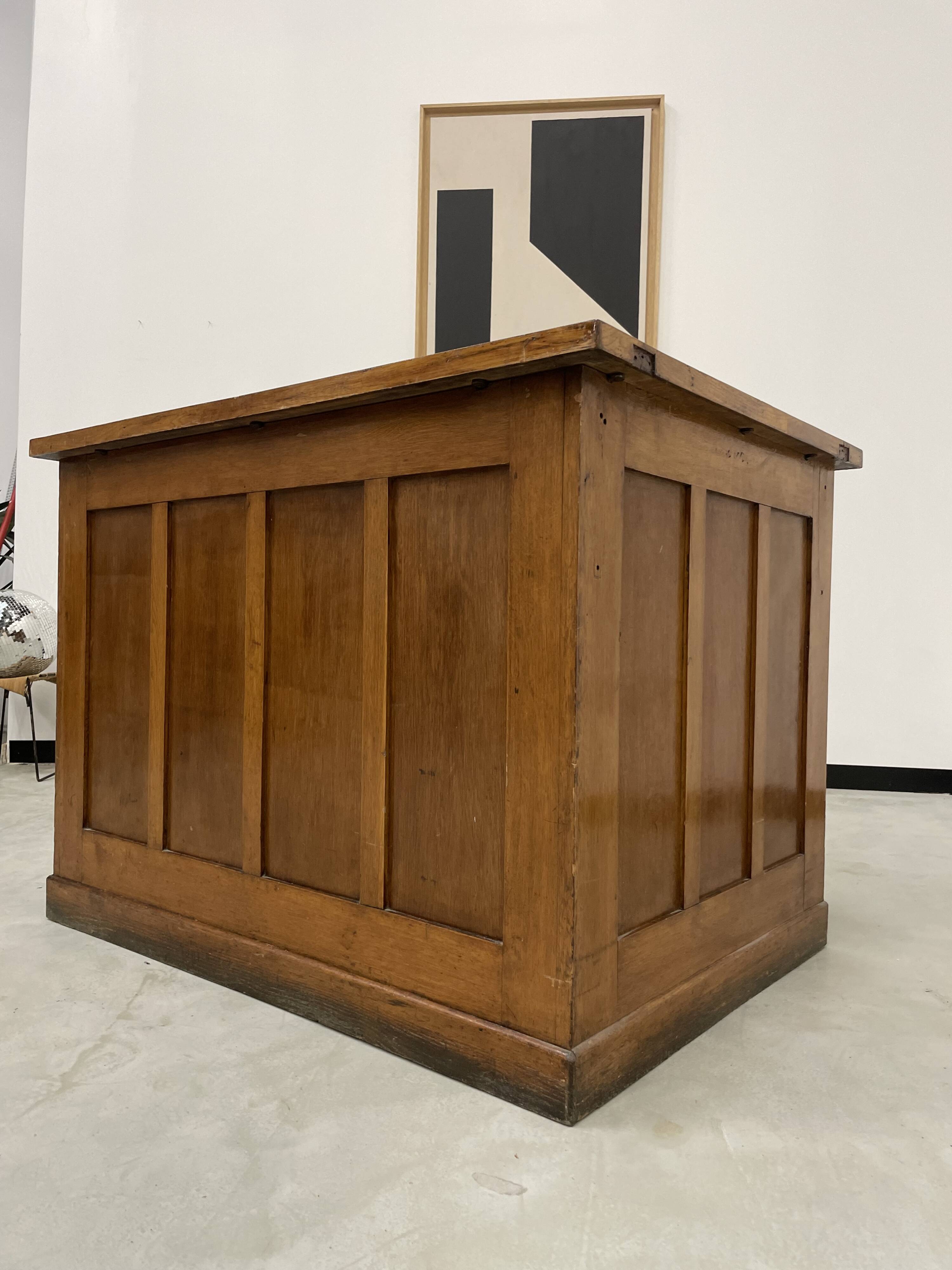 Oak and veneer counter or desk