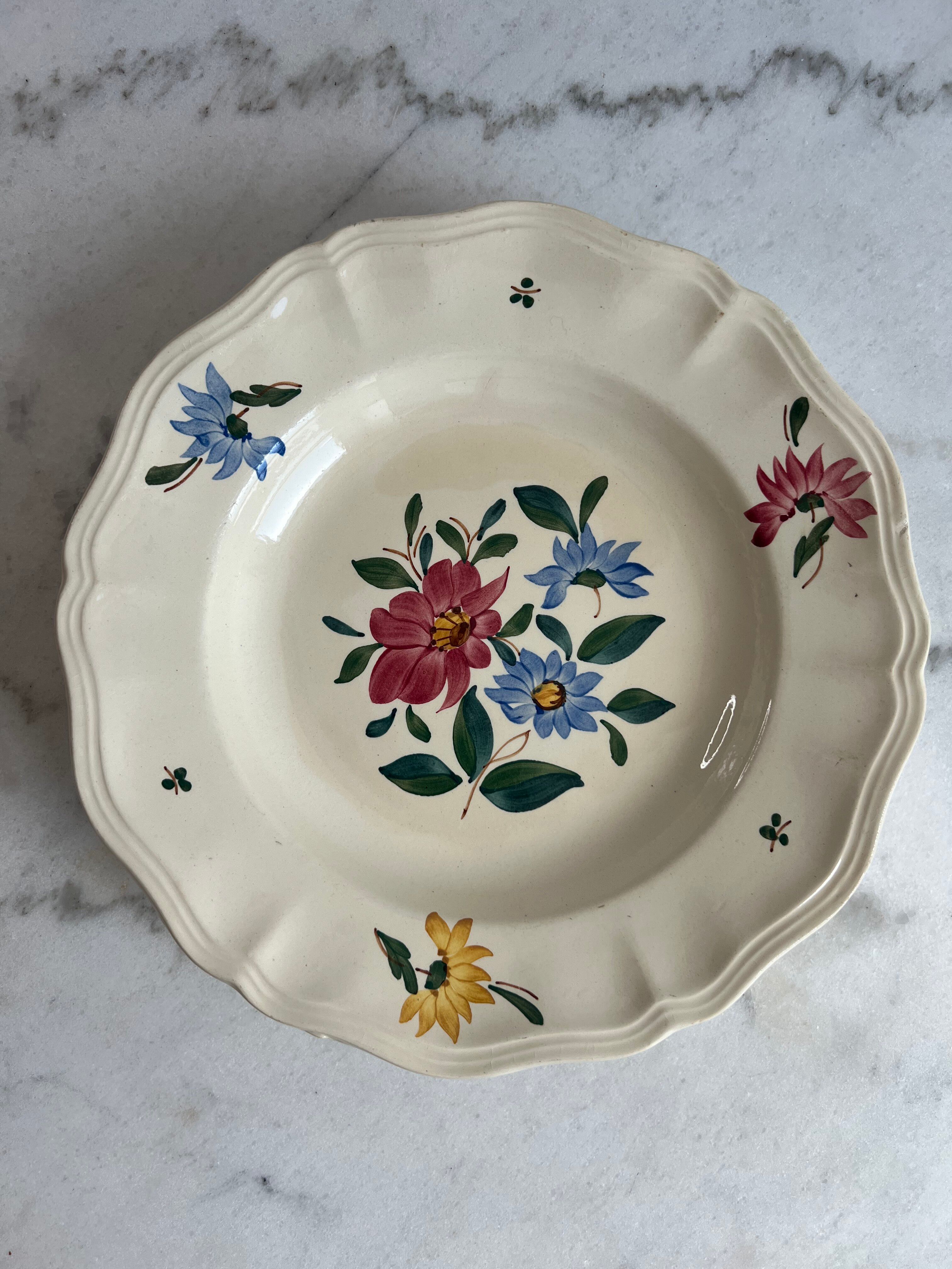 Lot 11 assiettes creuses Sarreguemines et Digoin