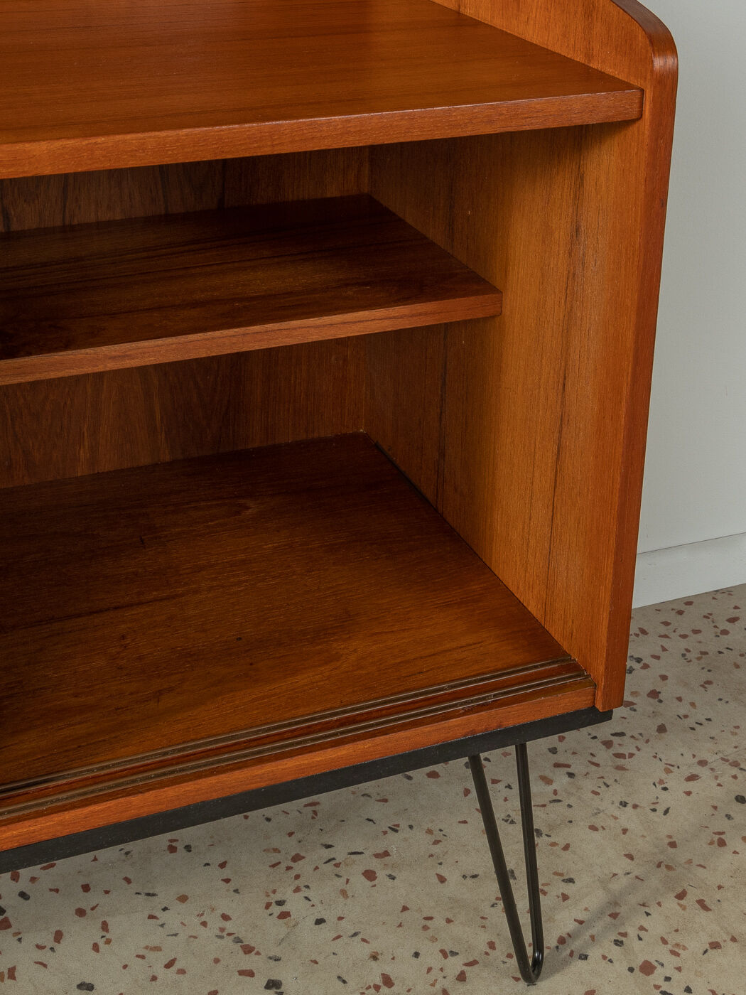 1950s dresser