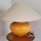 Lampe jaune en céramique avec son cendrier