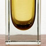 Minimalist Sommerso glass vase model Kf 296 from the mid-century by Kaj Franck for Nuutajärvi Notsjö, Finland, 1965.