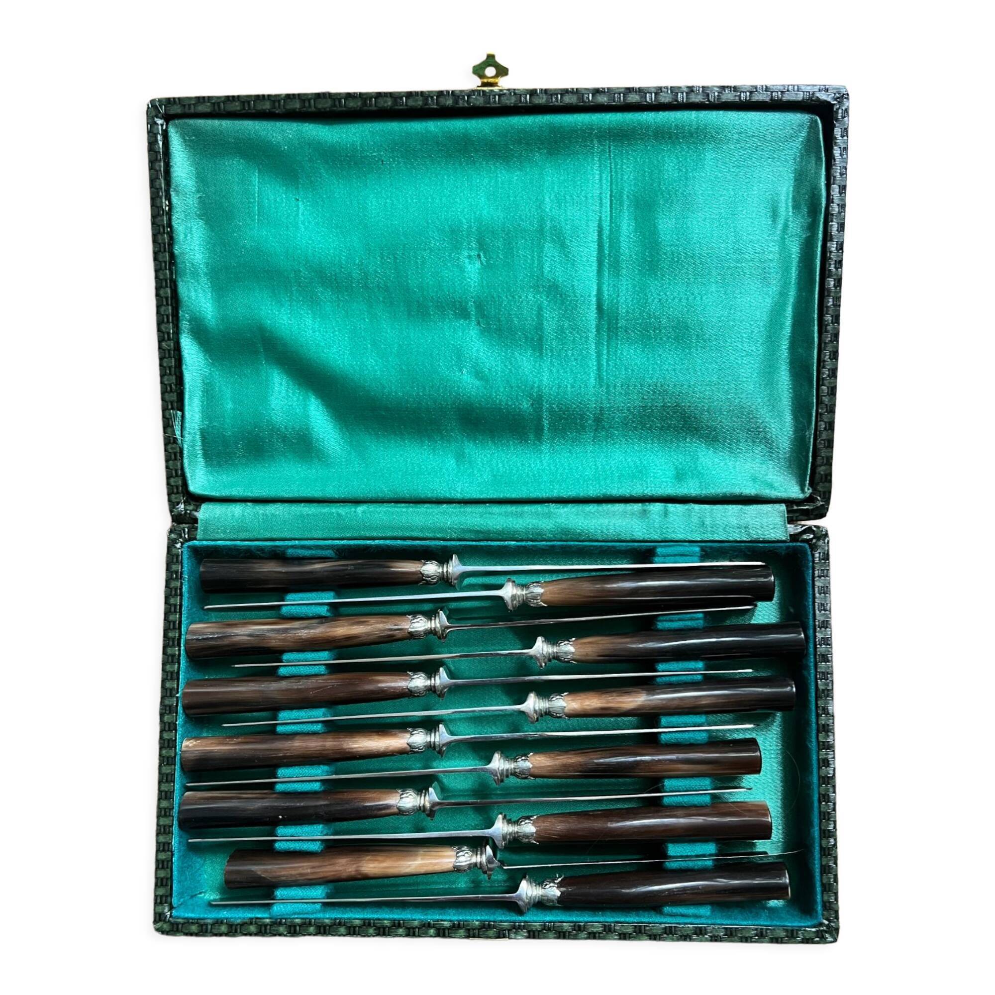 Set of 12 old Fontenille Pataud knives