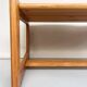 table basse en pin brutaliste