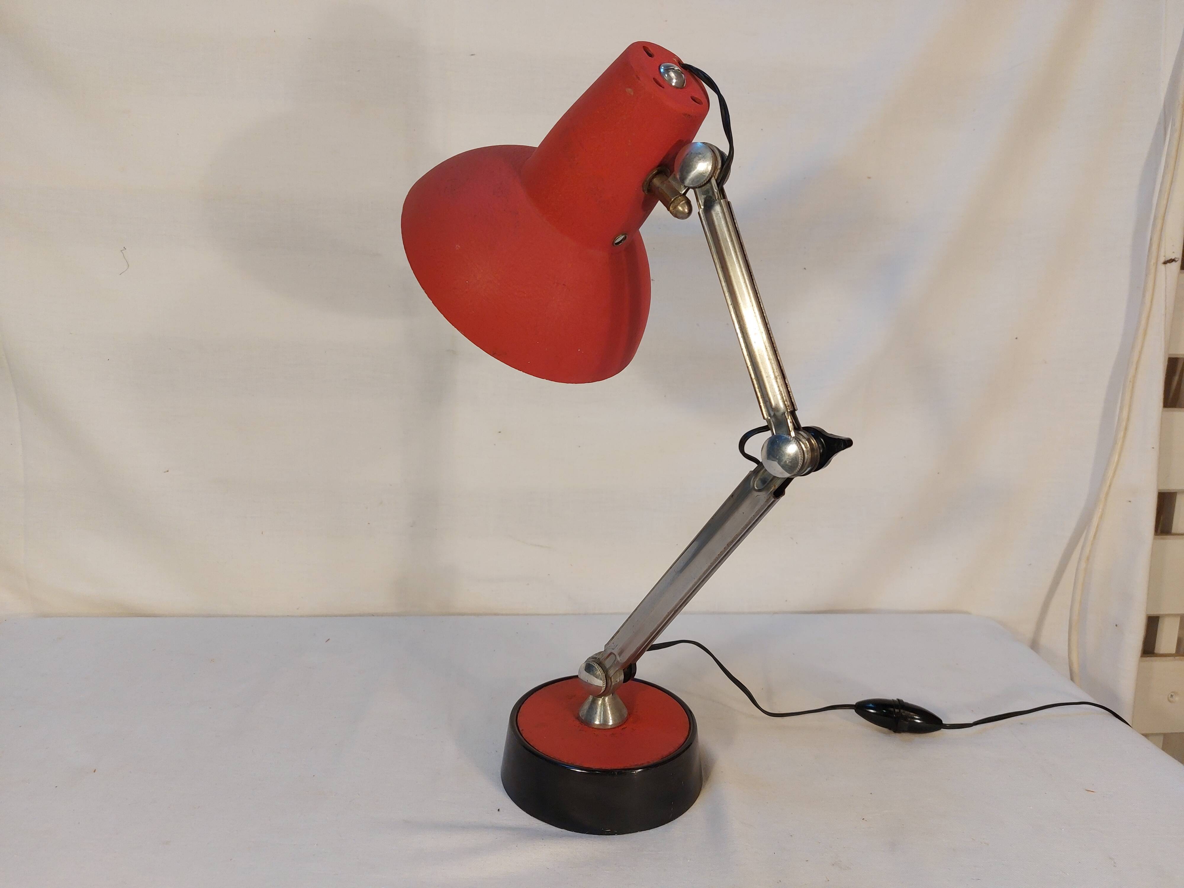 Vintage red articulated desk lamp - 70s/80s