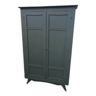 Armoire vintage