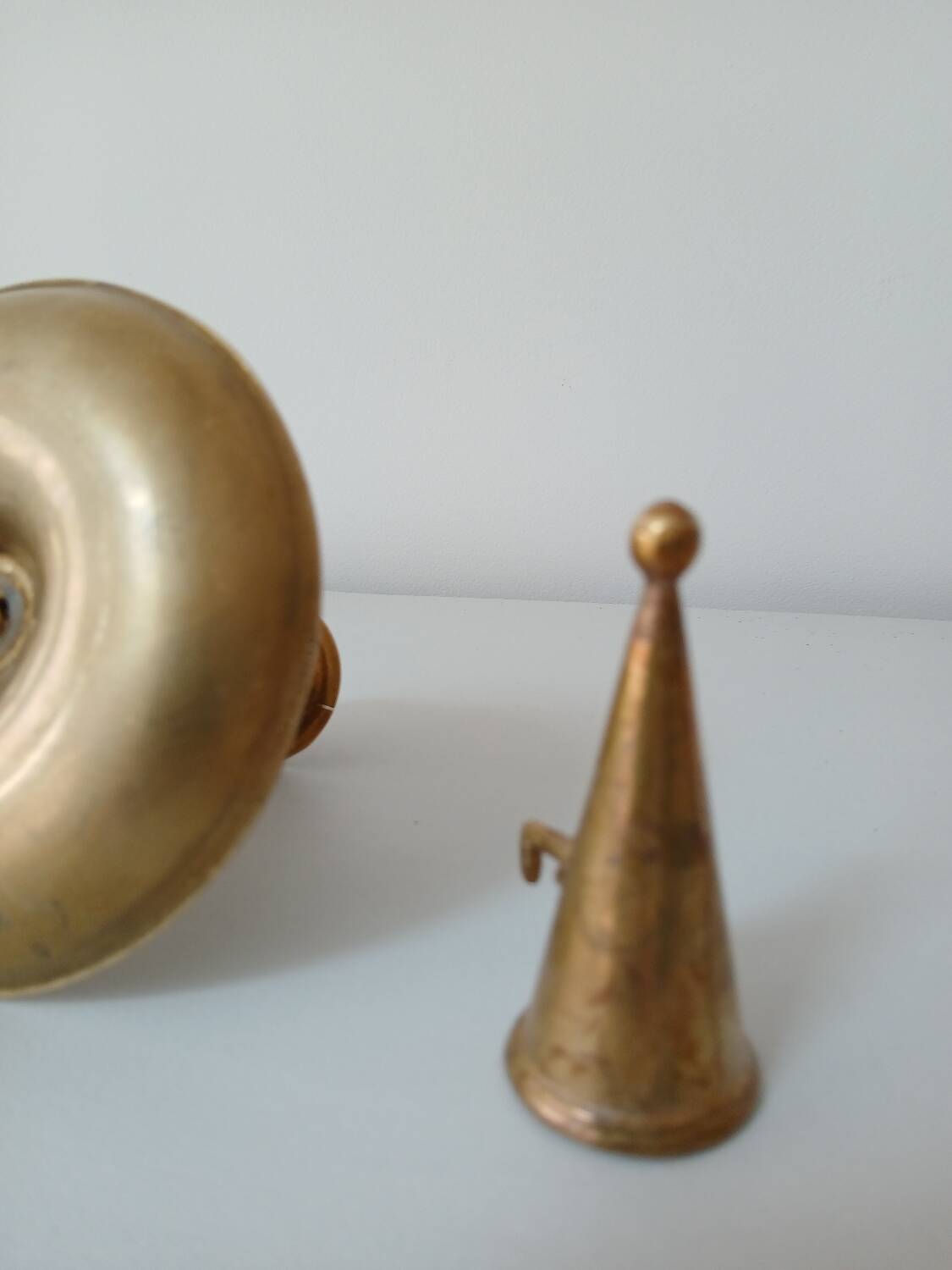 Set of 2 brass cellar rat candlesticks