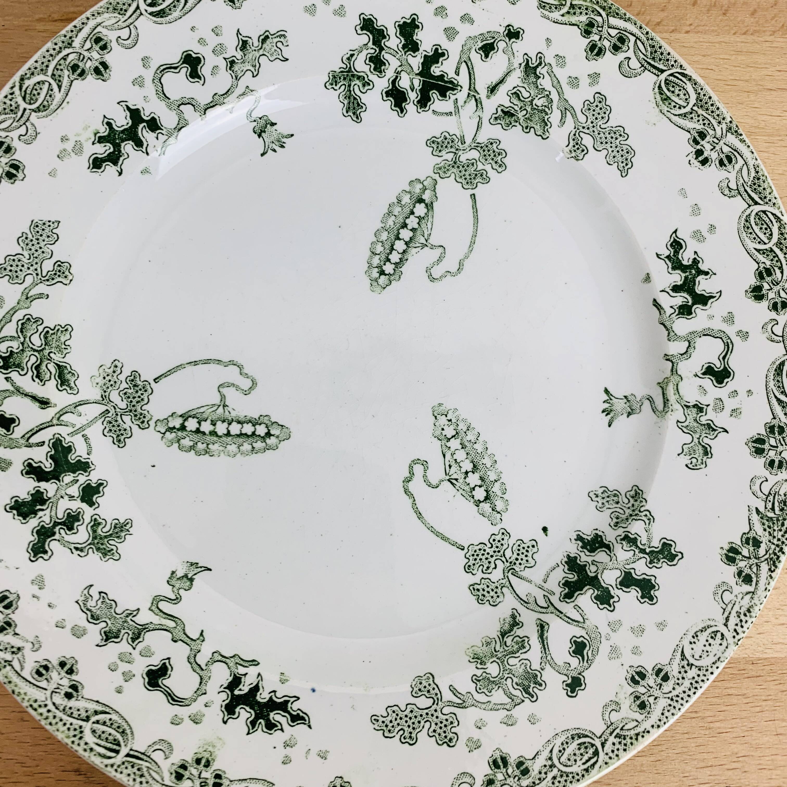 4 dessert plates Modern Style St Amand iron land