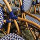 Lot de 5 fauteuils bistrot de terrasse type "parisienne" blanc et bleu