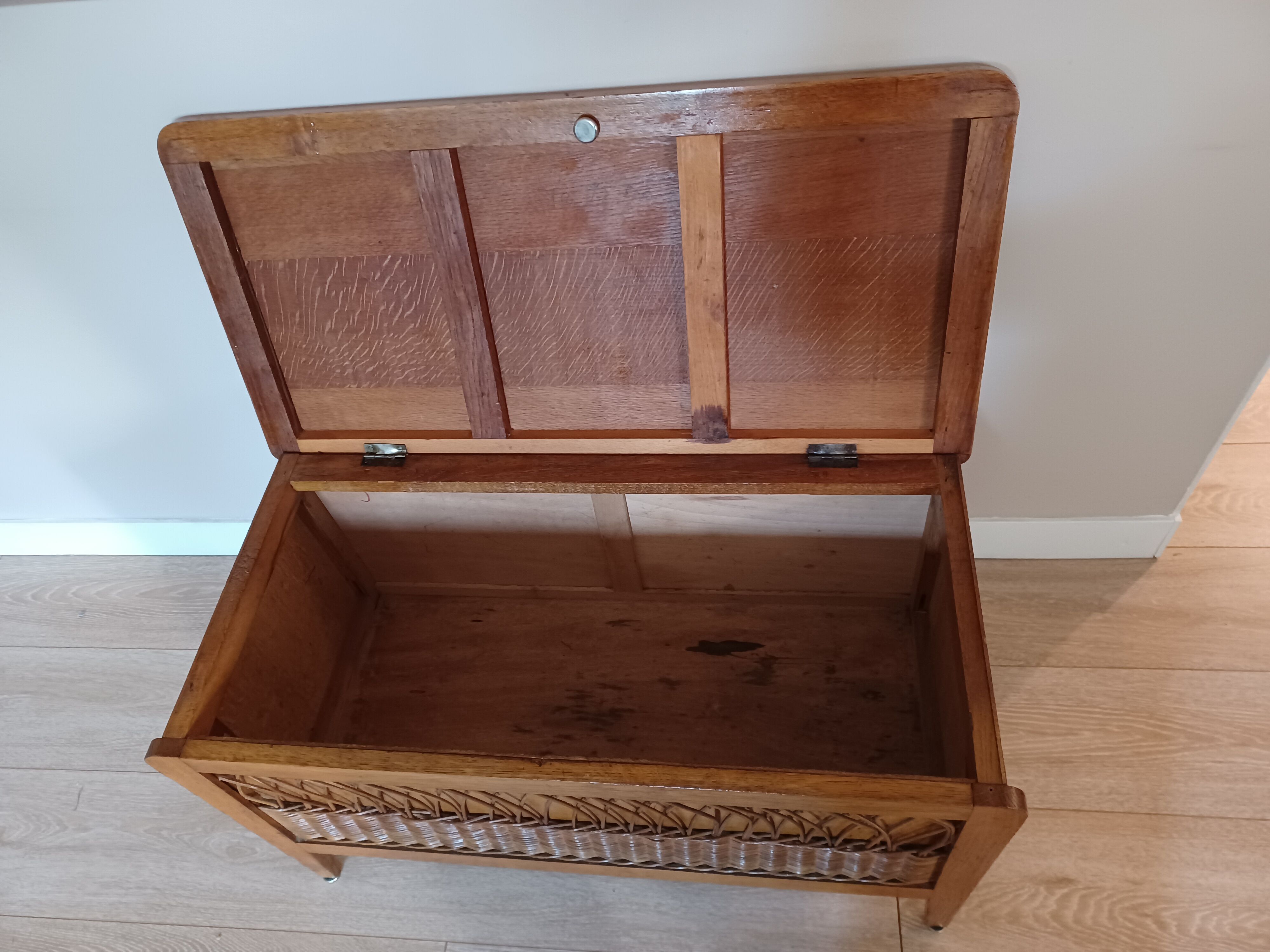 Coffre à jouet bois et rotin vintage