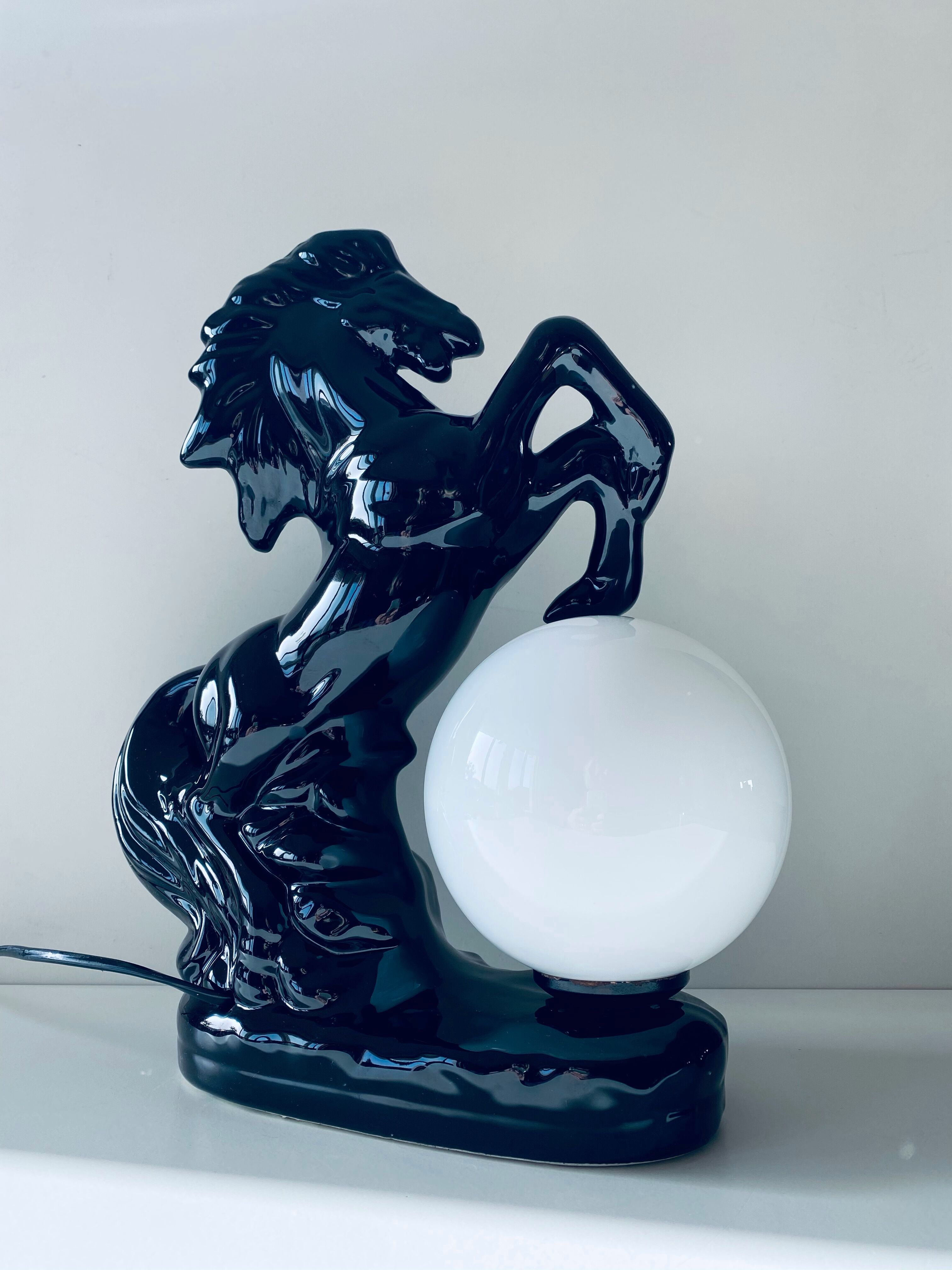 Ceramic and opaline horse lamp