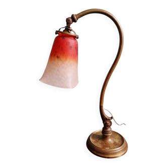 Art Deco desk lamp in bronze with a tulip shade, signed Schneider, 1920s.