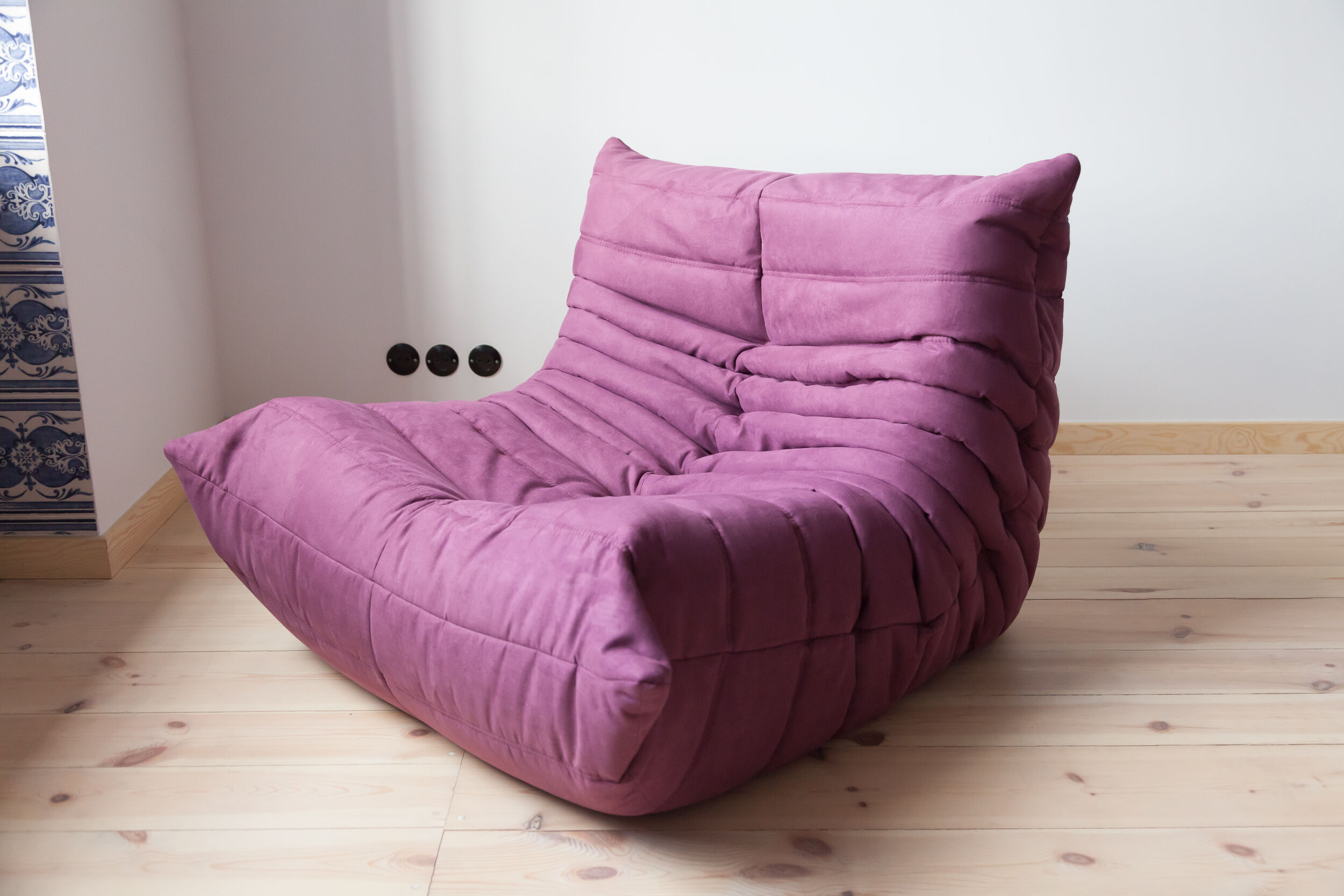 Togo armchair and pouf model designed by Michel Ducaroy 1973