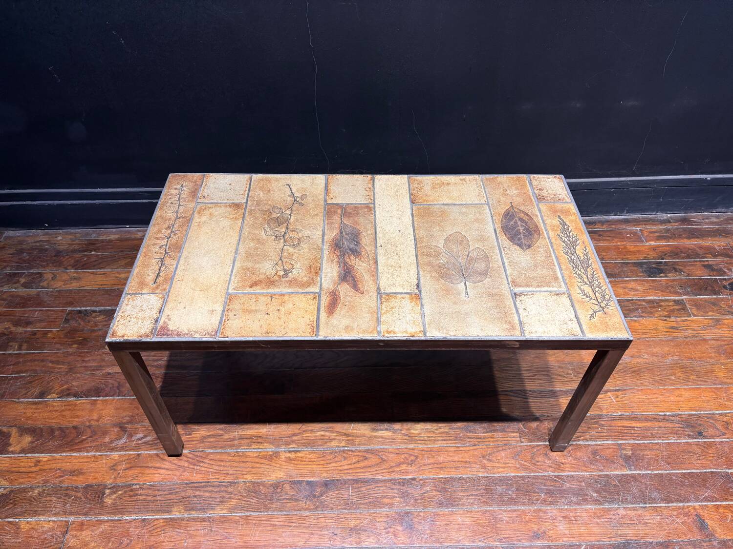 Roger Capron coffee table – Iconic design from the 1970s