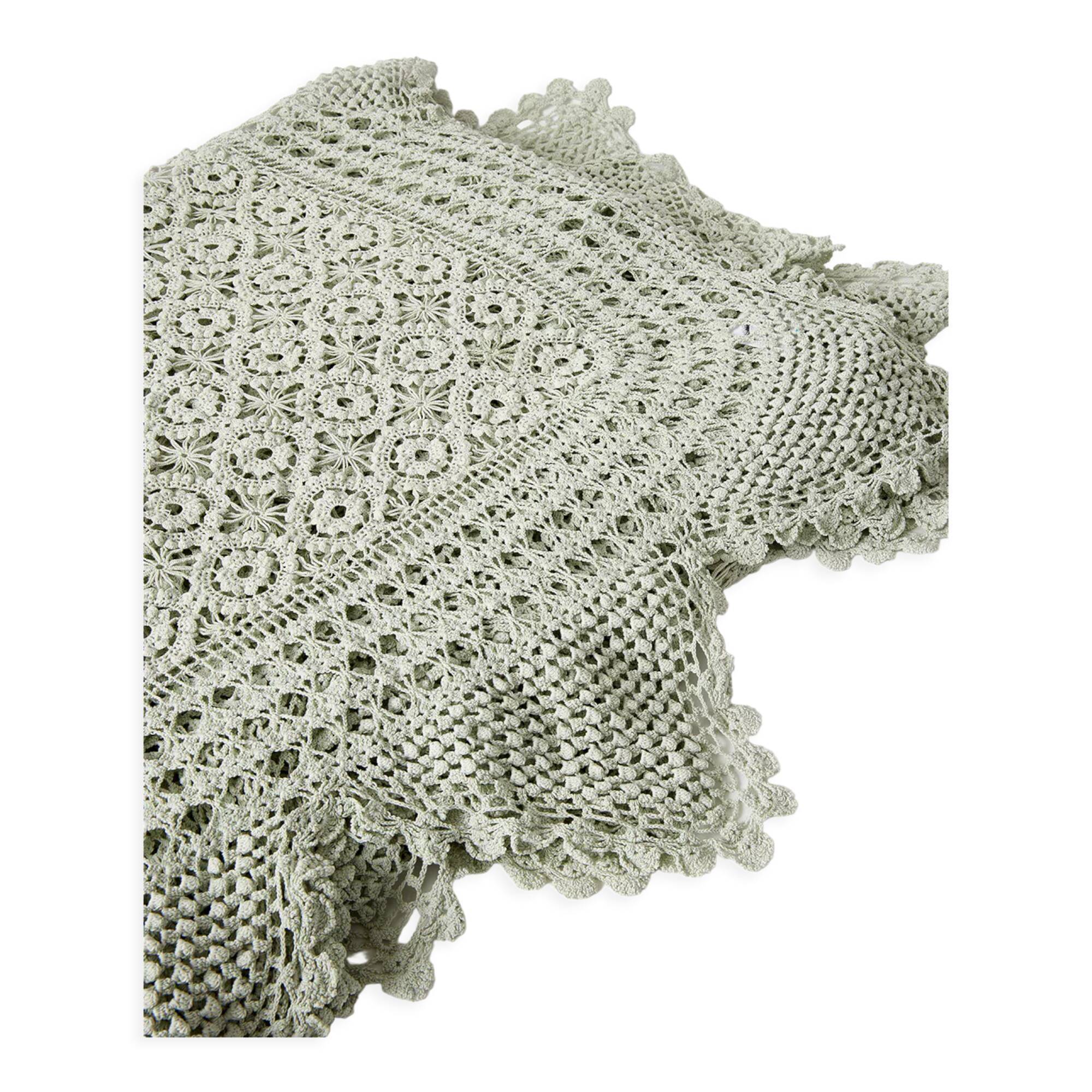 Crocheted bedspread - verbena