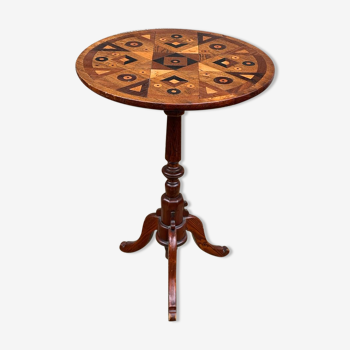 Pedestal table marquetry