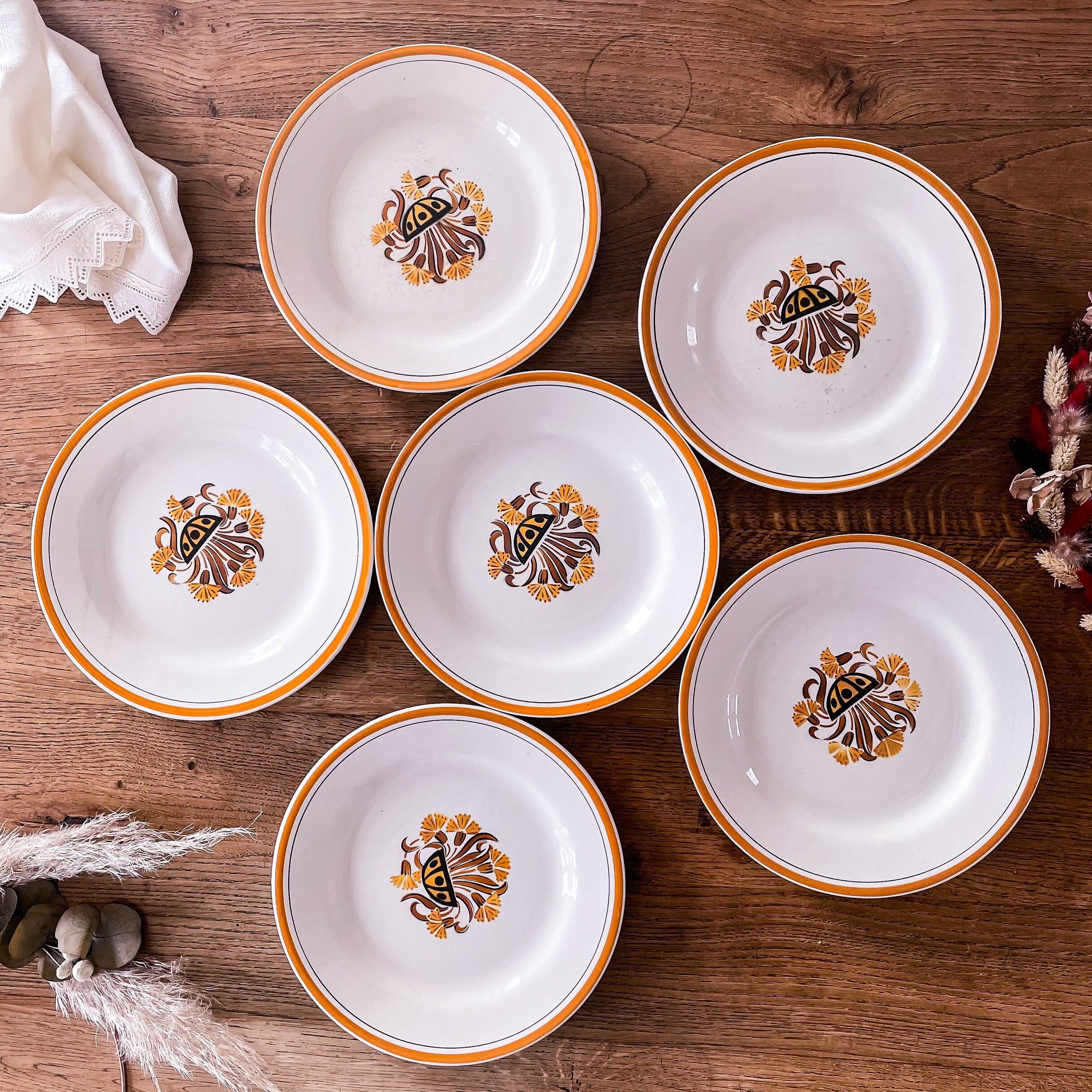 Suite of 6 Creole plates and montereau Oeillet