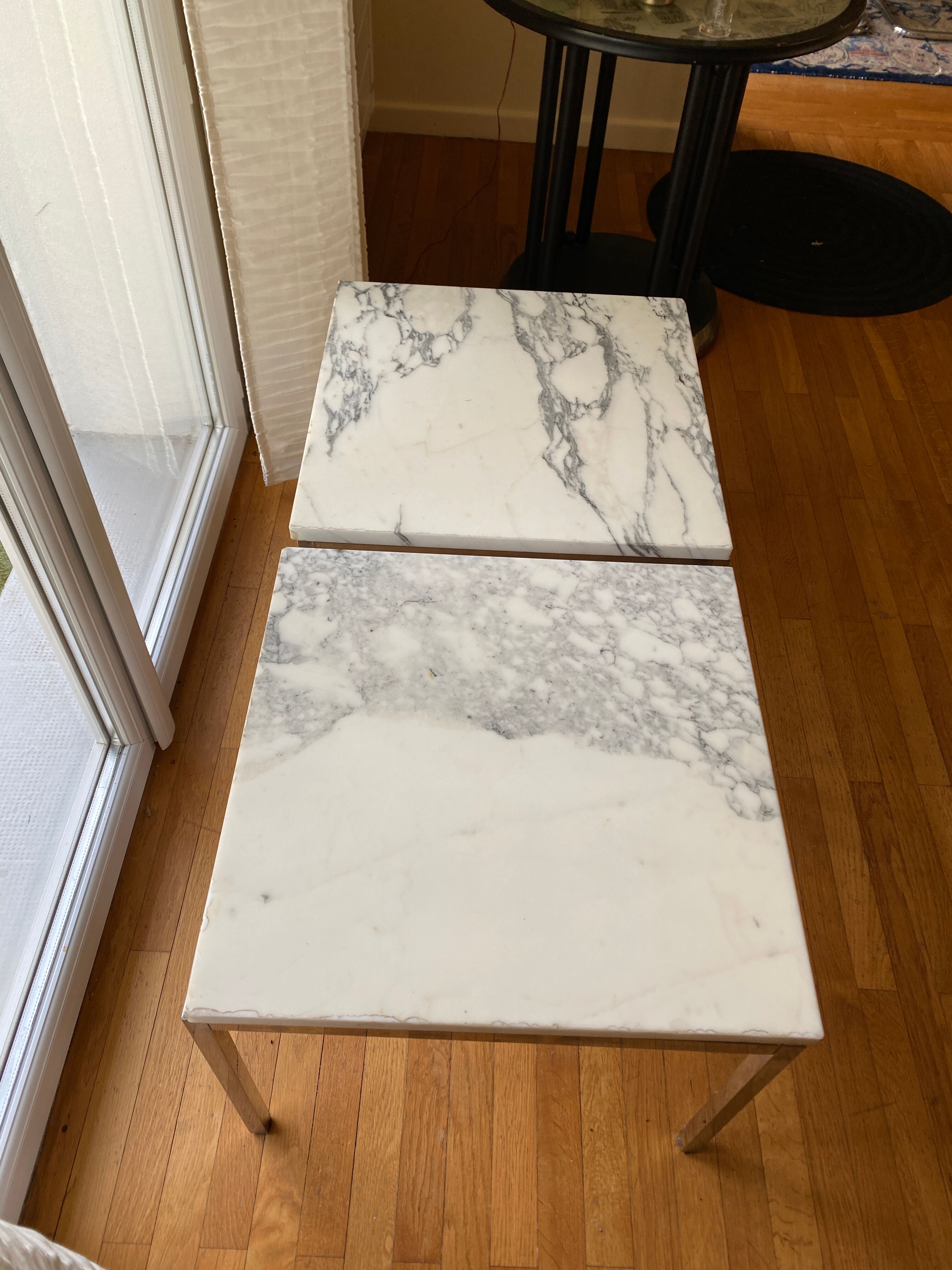 Pair of white marble coffee tables Florence Knoll