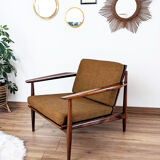 Scandinavian armchair Arne Vodder F135