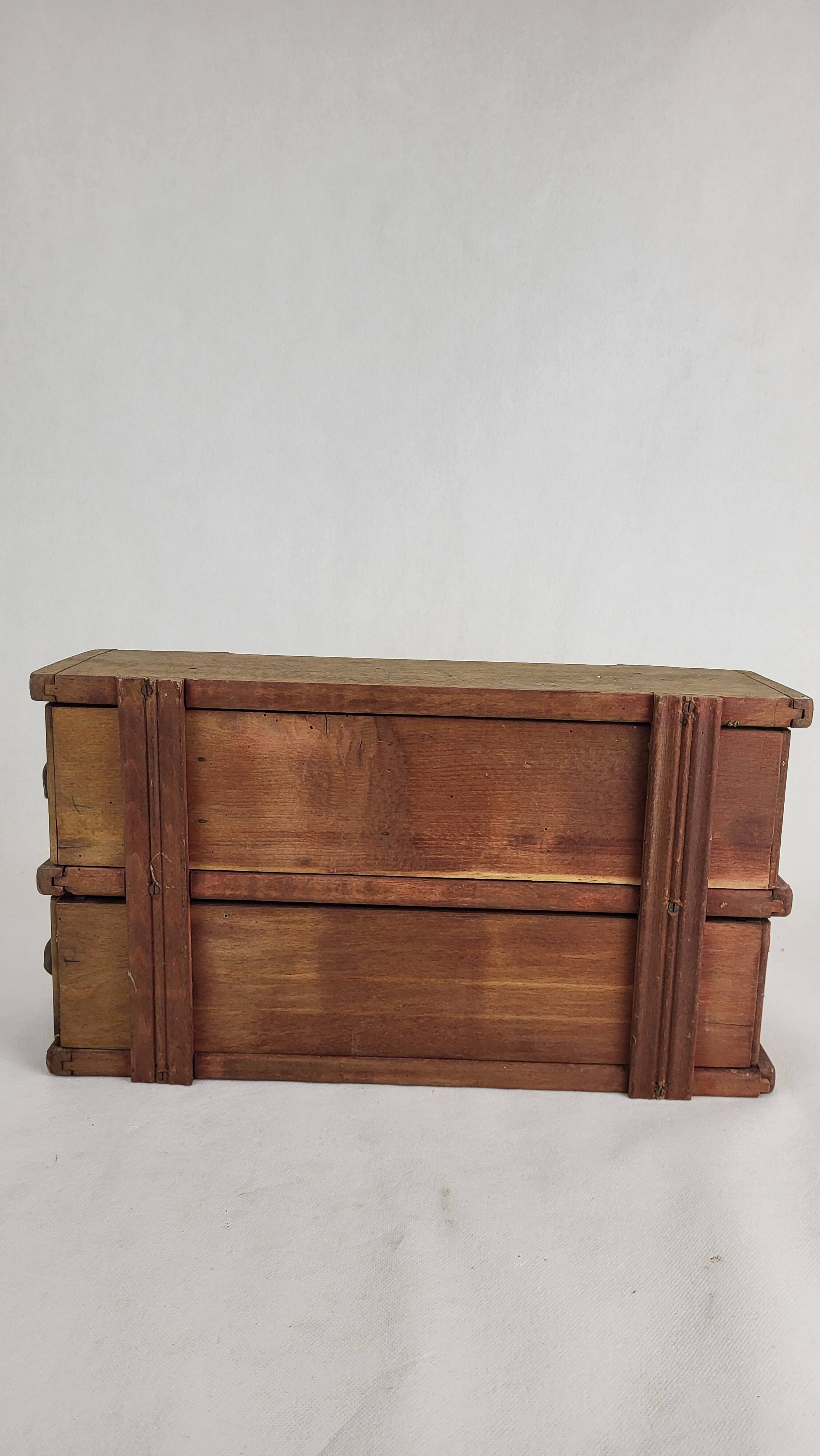 Boîte de rangement en bois, années 20-30