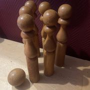 Jeu de quille en bois