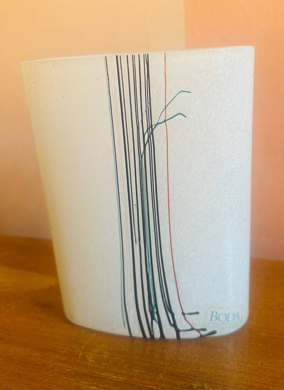 Superb Scandinavian Kosta Boda vase