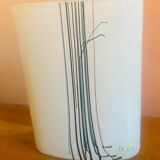 Superb Scandinavian Kosta Boda vase