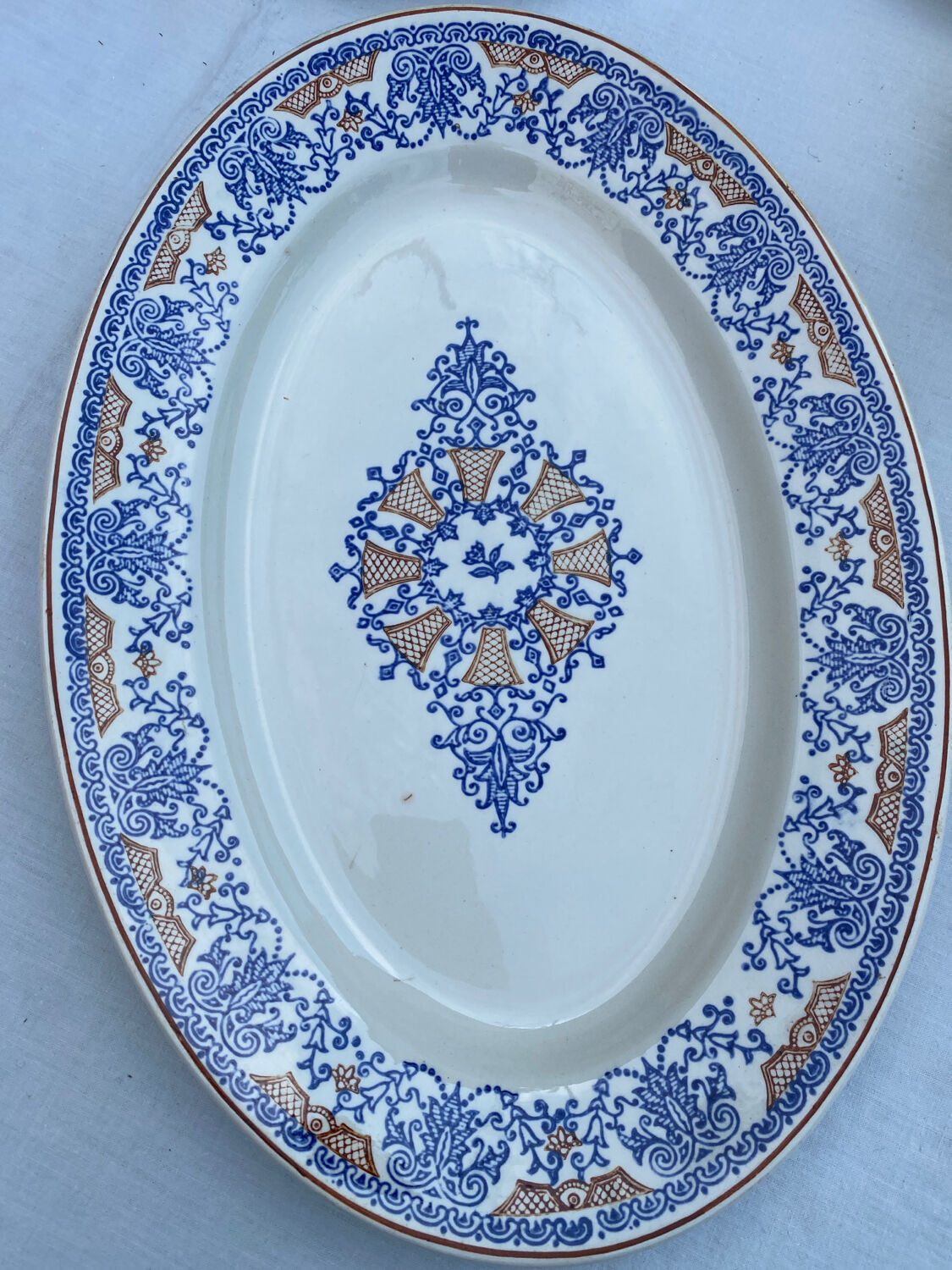 Longwy oval dish