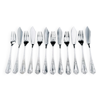 Silver metal fish cutlery from Maison Richard
