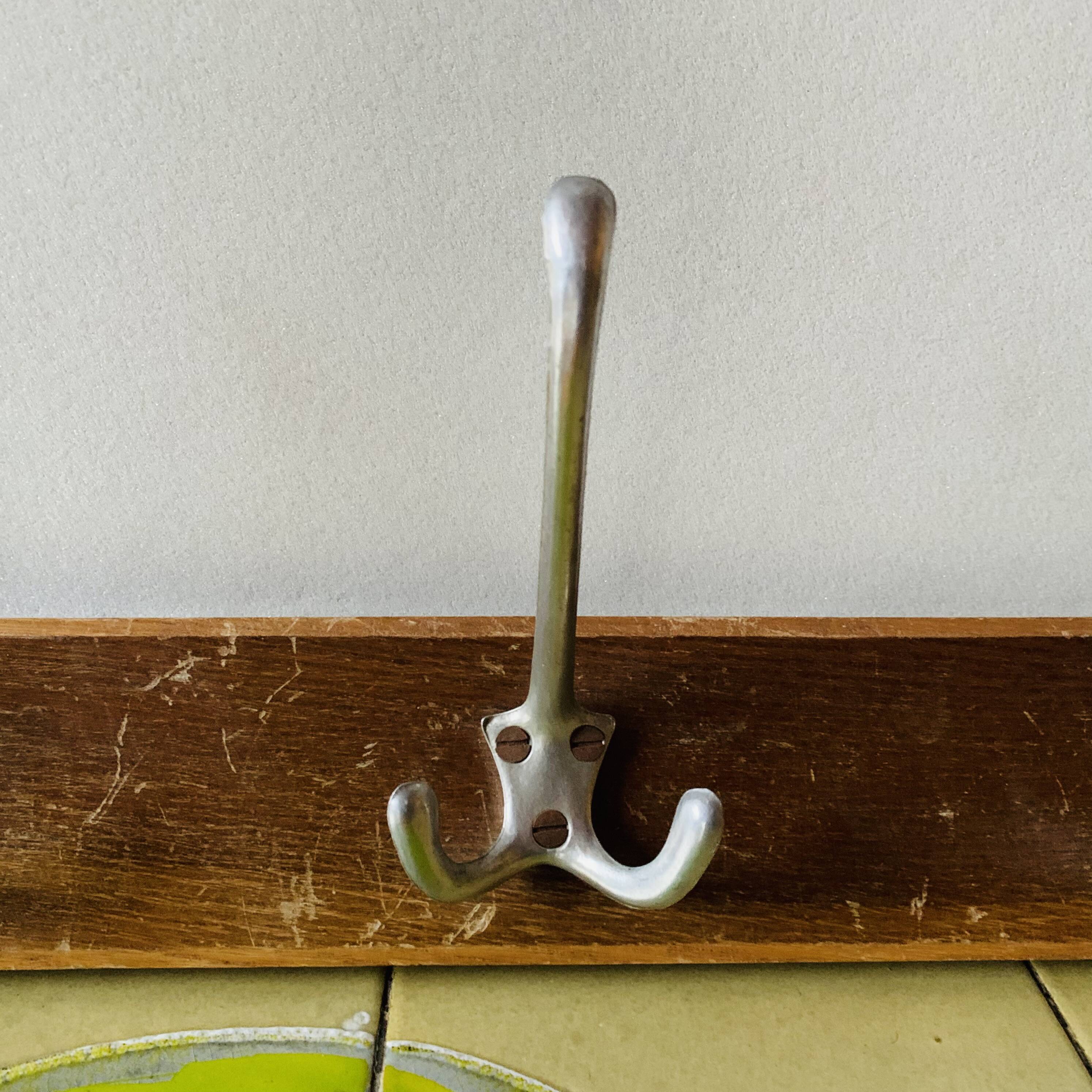 Vintage wooden wall coat rack - triple hook