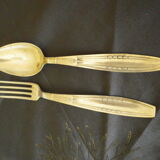 23 seats: 12 forks, 11 spoons, silver metal, 2 punches