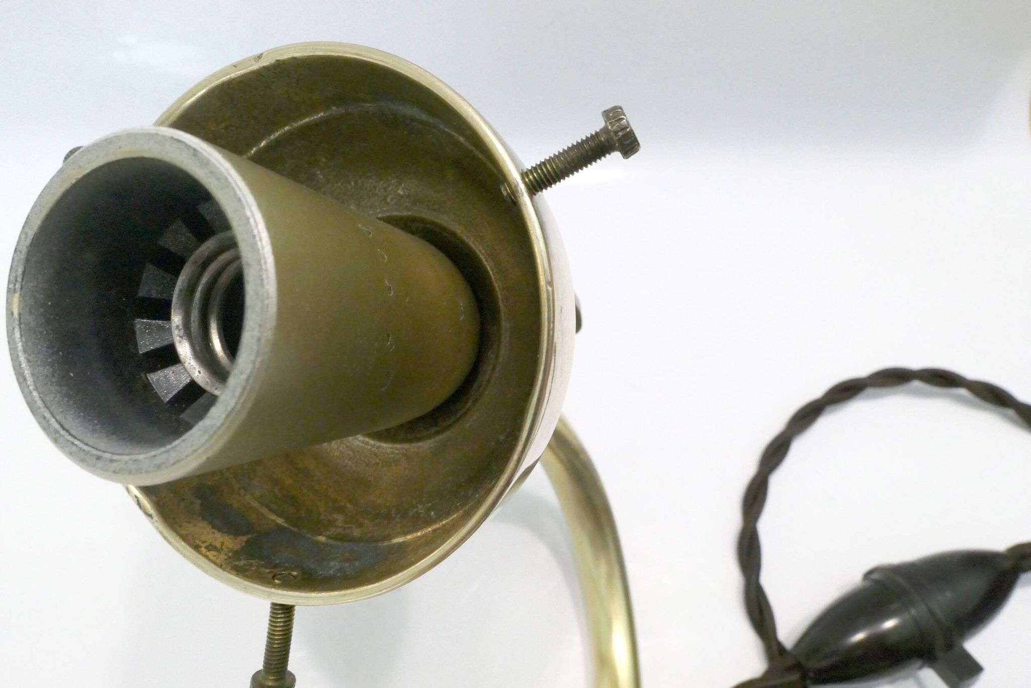 "swan neck" lamp in bronze and brass from 1900