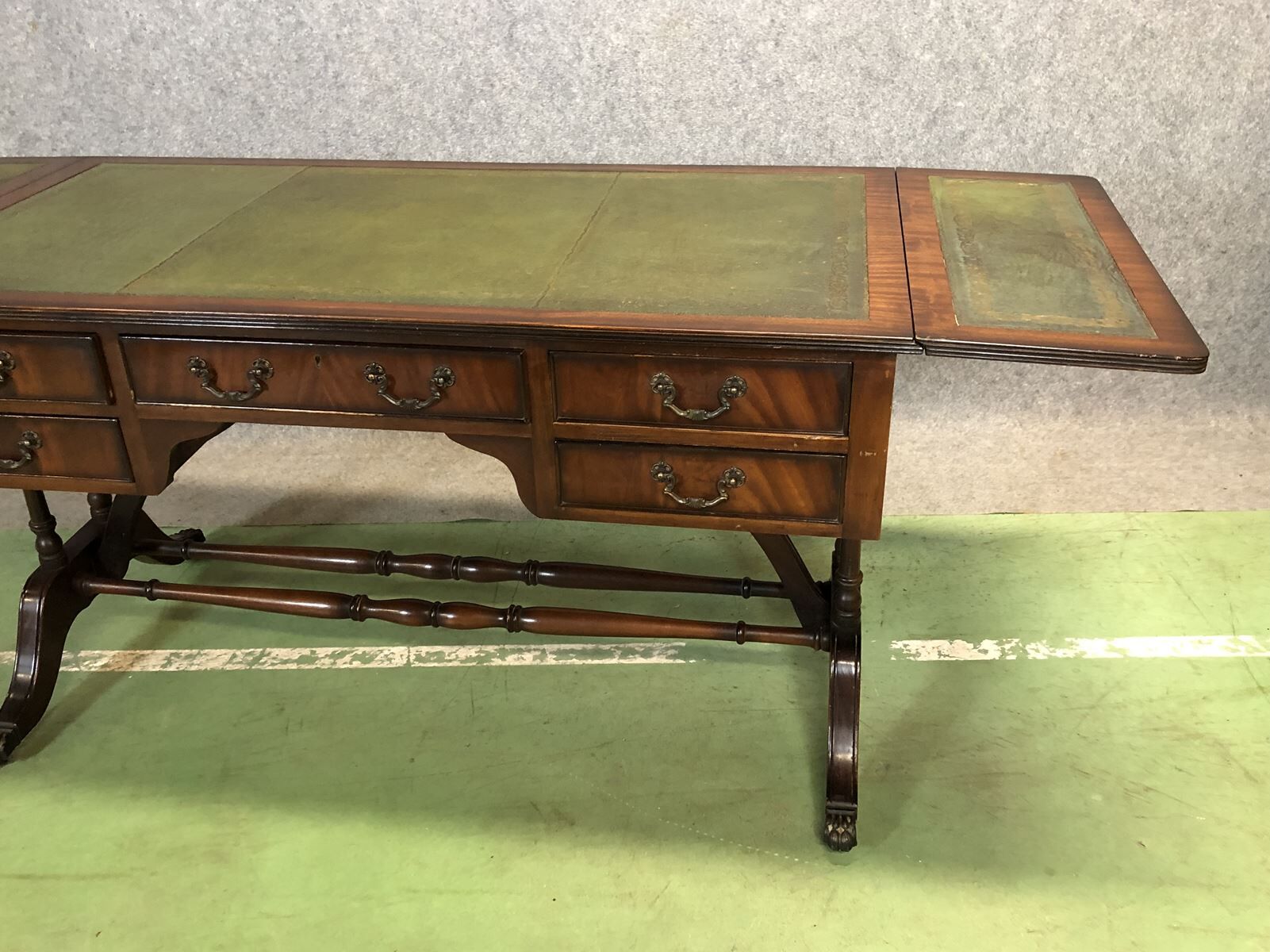 Folding desk English 50s mahogany and leather