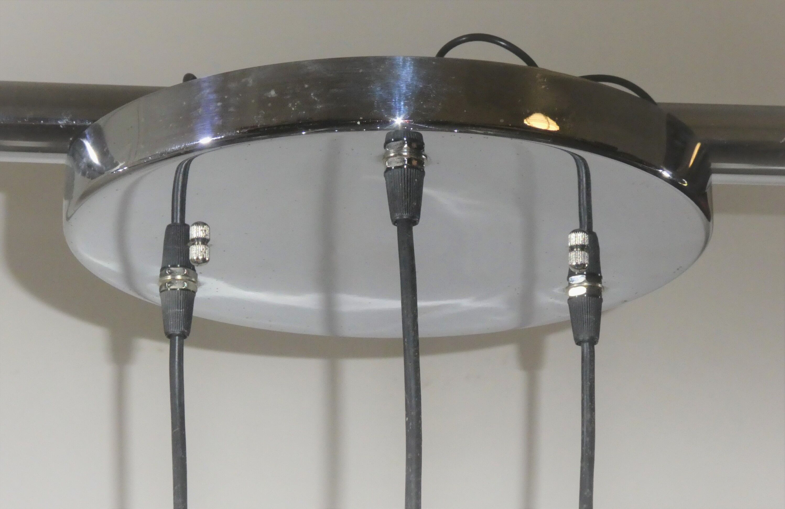 Inox waterfall suspension