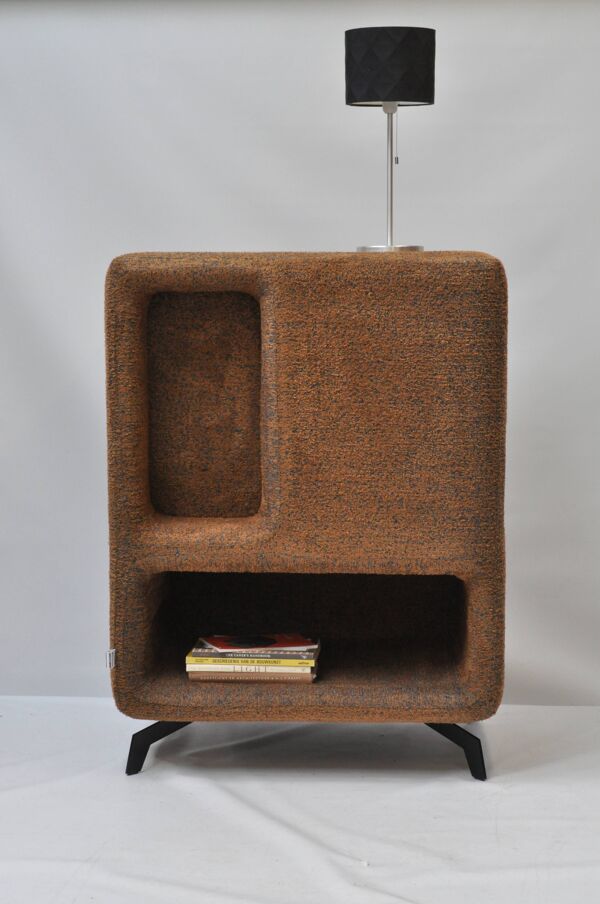 Cabinet — un objet de rangement sculptural fait à la main par Zachte Zaken.