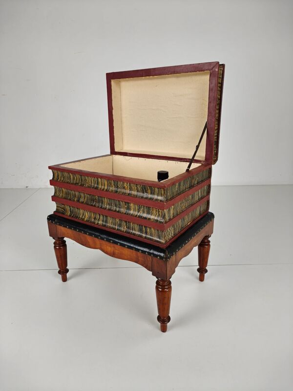 Coffret à livres en similicuir sur support peint – Anglais, vers 1830