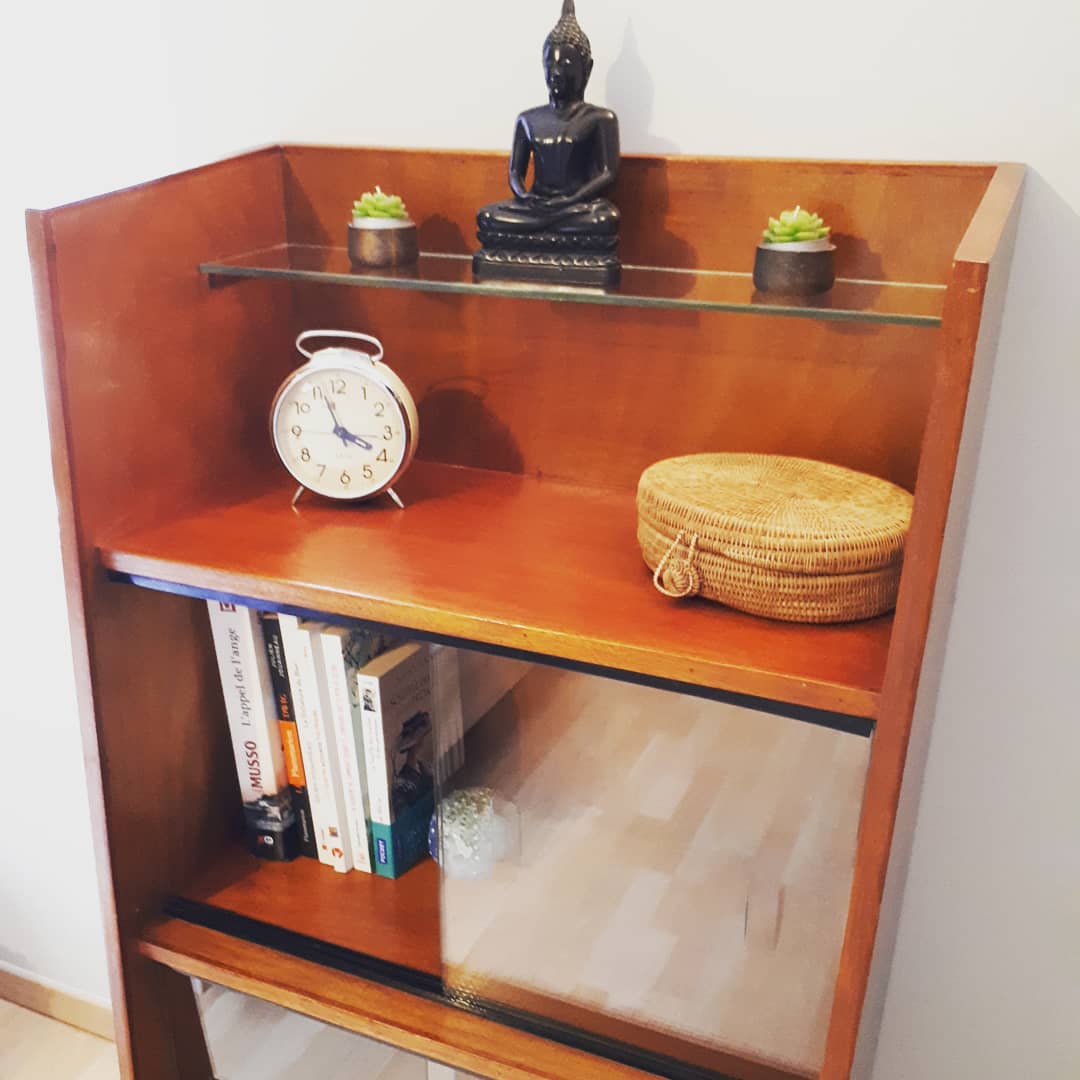 Small Showcase compass feet