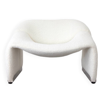 Fauteuil Groovy boucle blanc cassé par Pierre Paulin