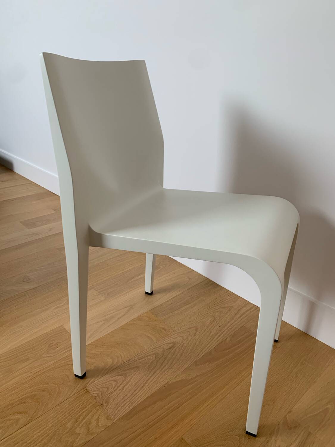 Chair LALEGGERA fabrication ALIAS.