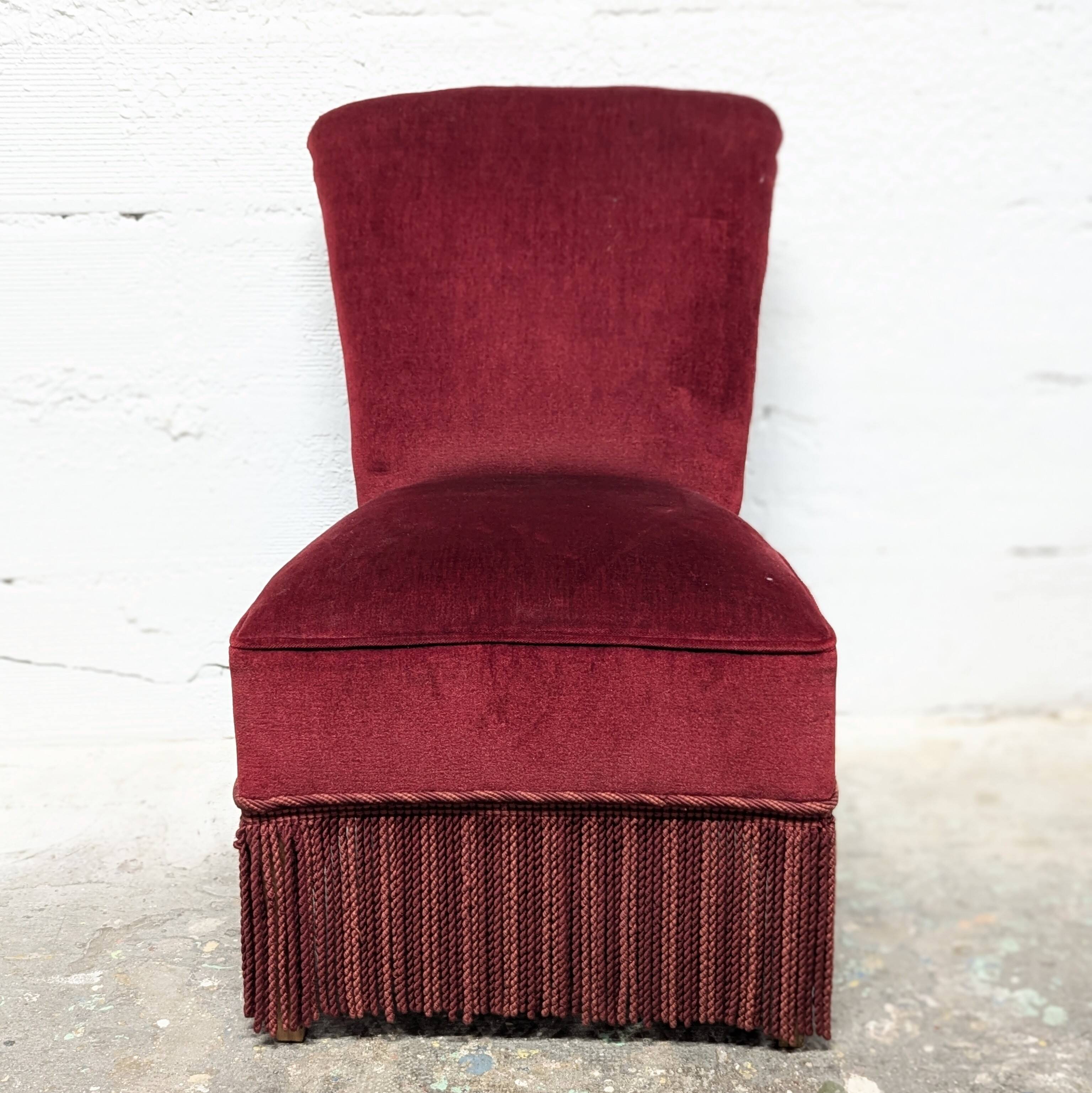Velvet toad armchair