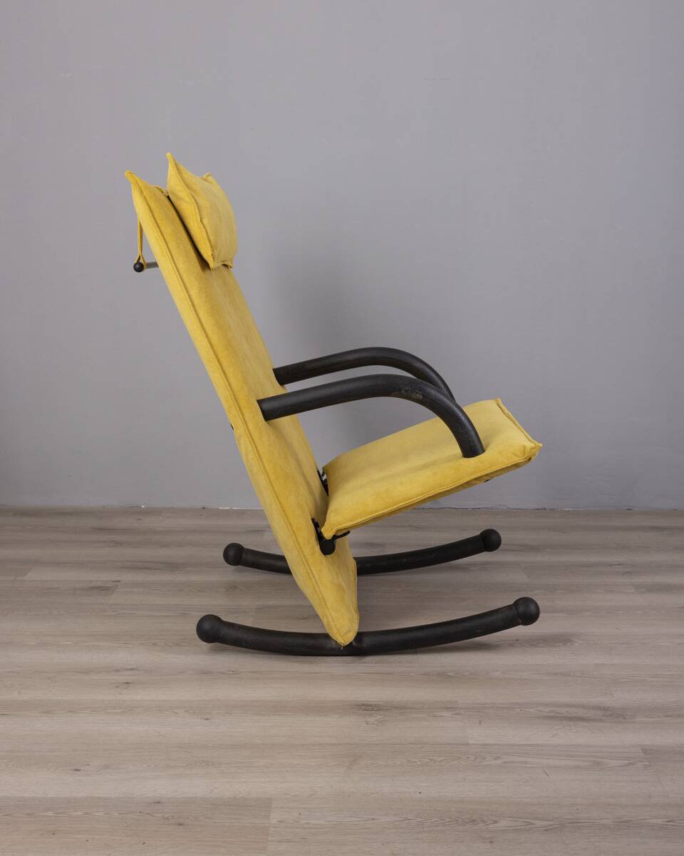 ROCKING CHAIR FROM THE 1980S, “T-LINE” DESIGN BURKHARD VOGTHERR FOR ARFLEX