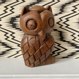 Hibou en bois sculpté