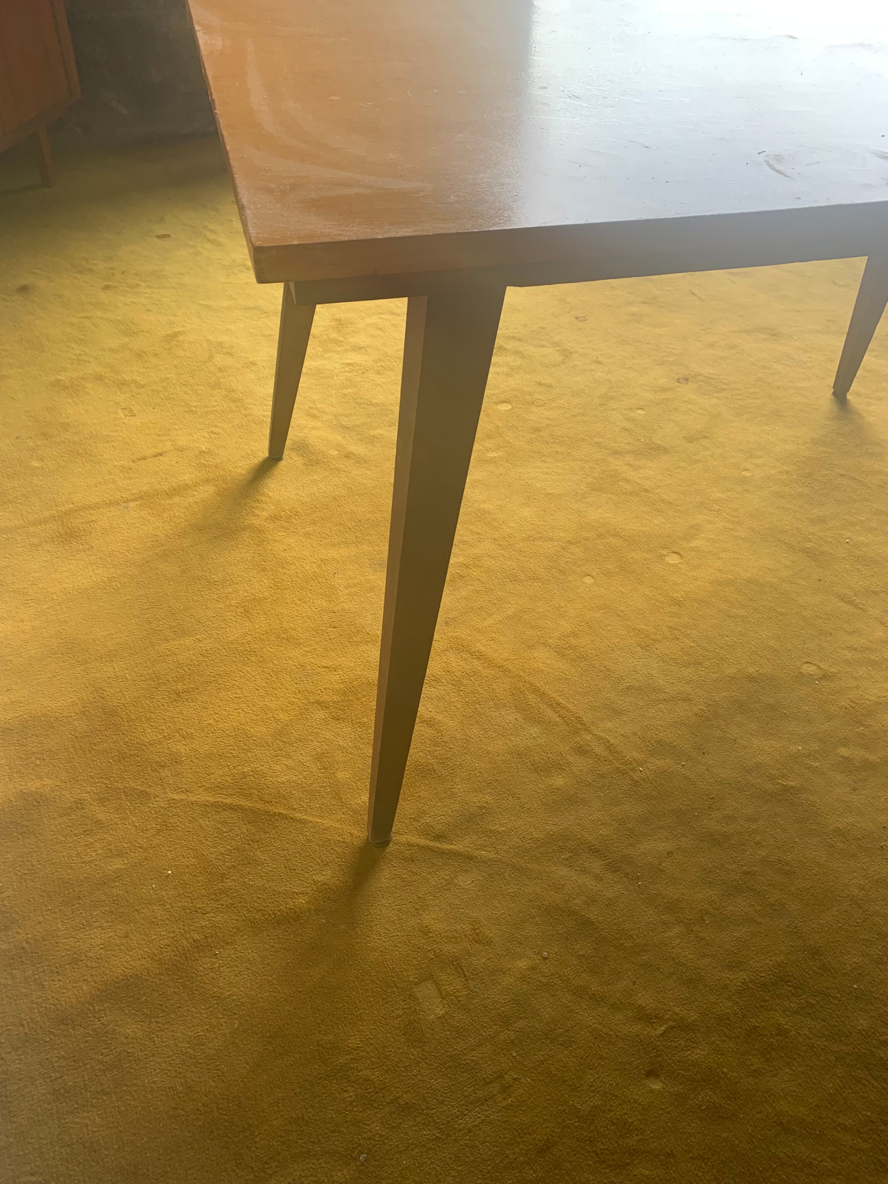Table pieds pieds compas année 50.