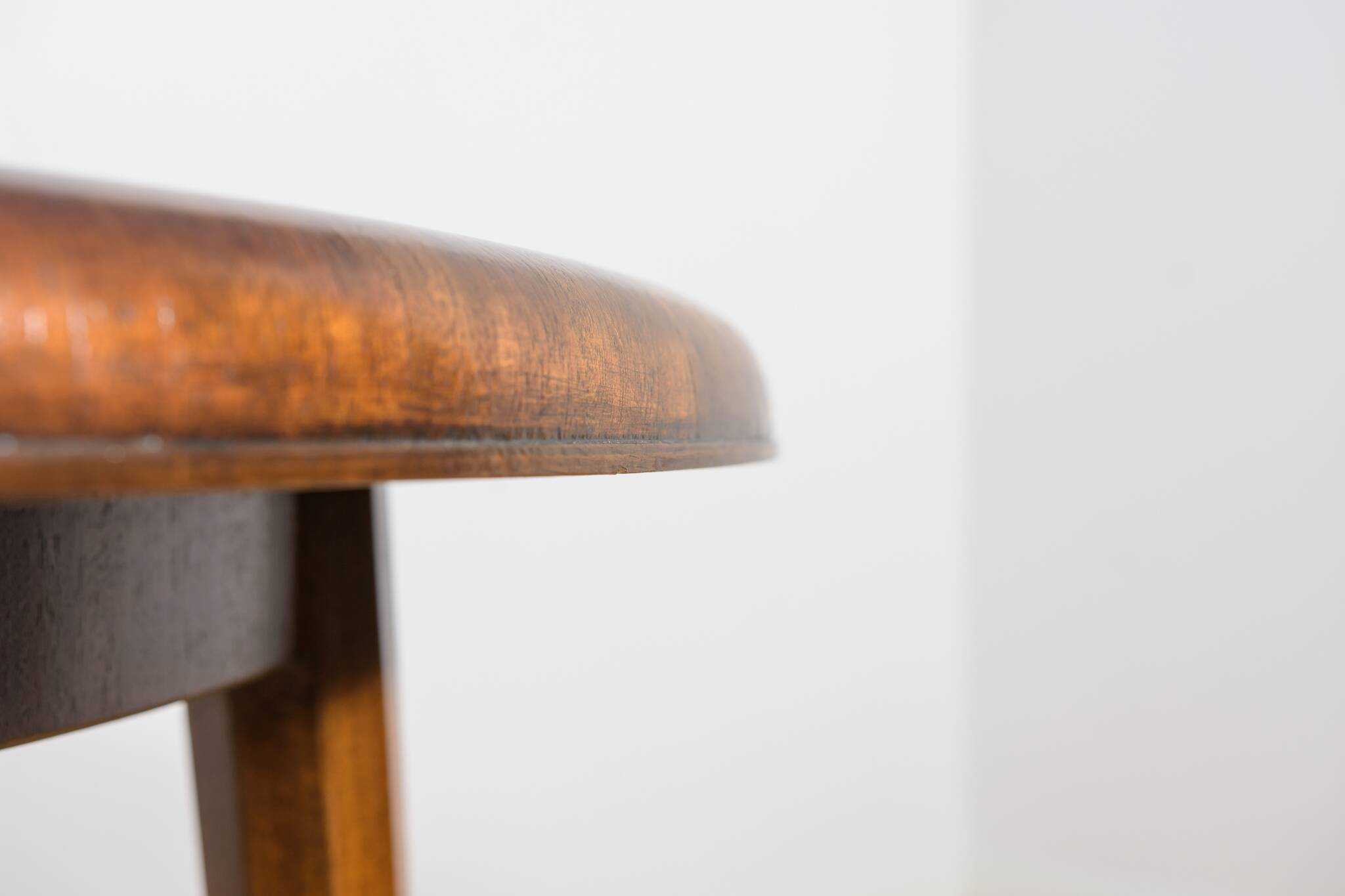 Art Deco Round Extendable Teak Dining Table, France, 1930s