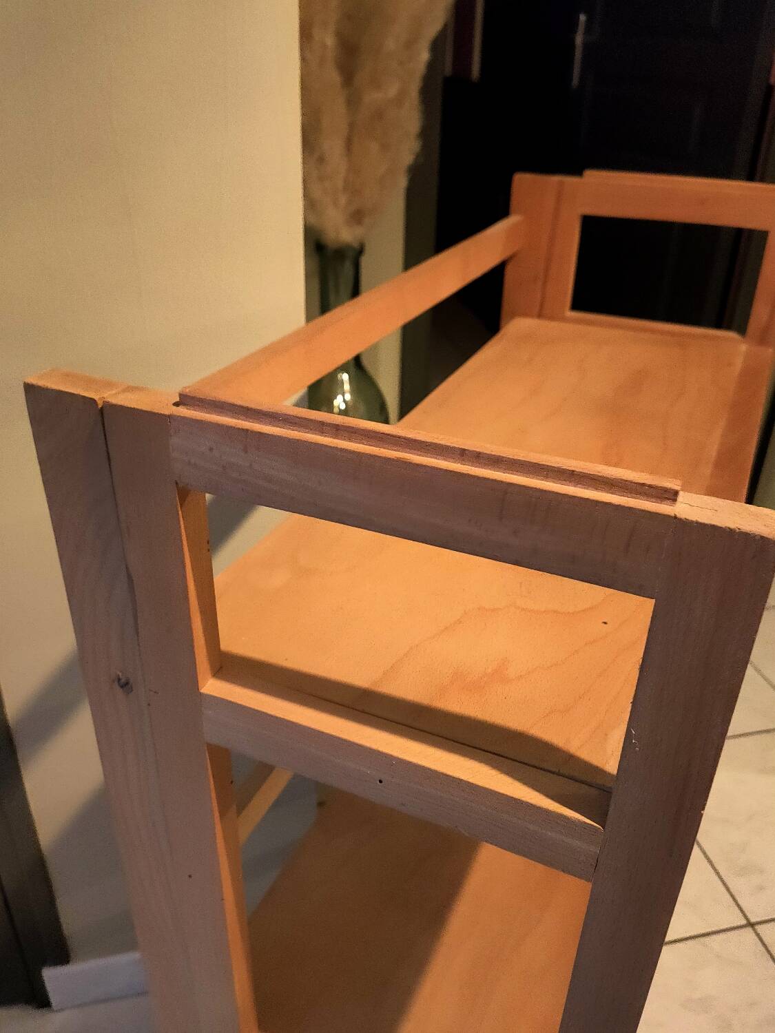 Folding bookseller's shelf