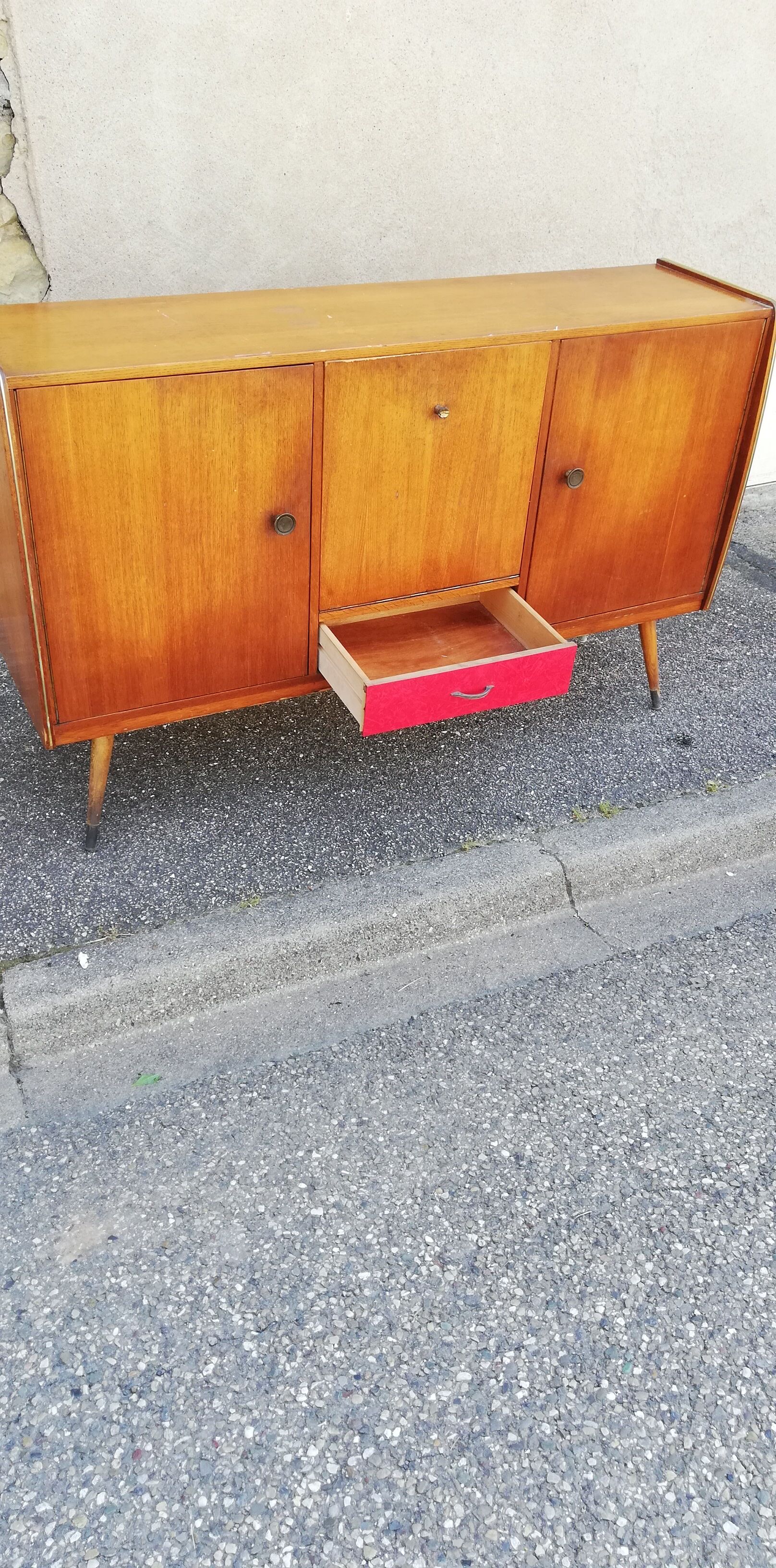 Vintage 2-door sideboard