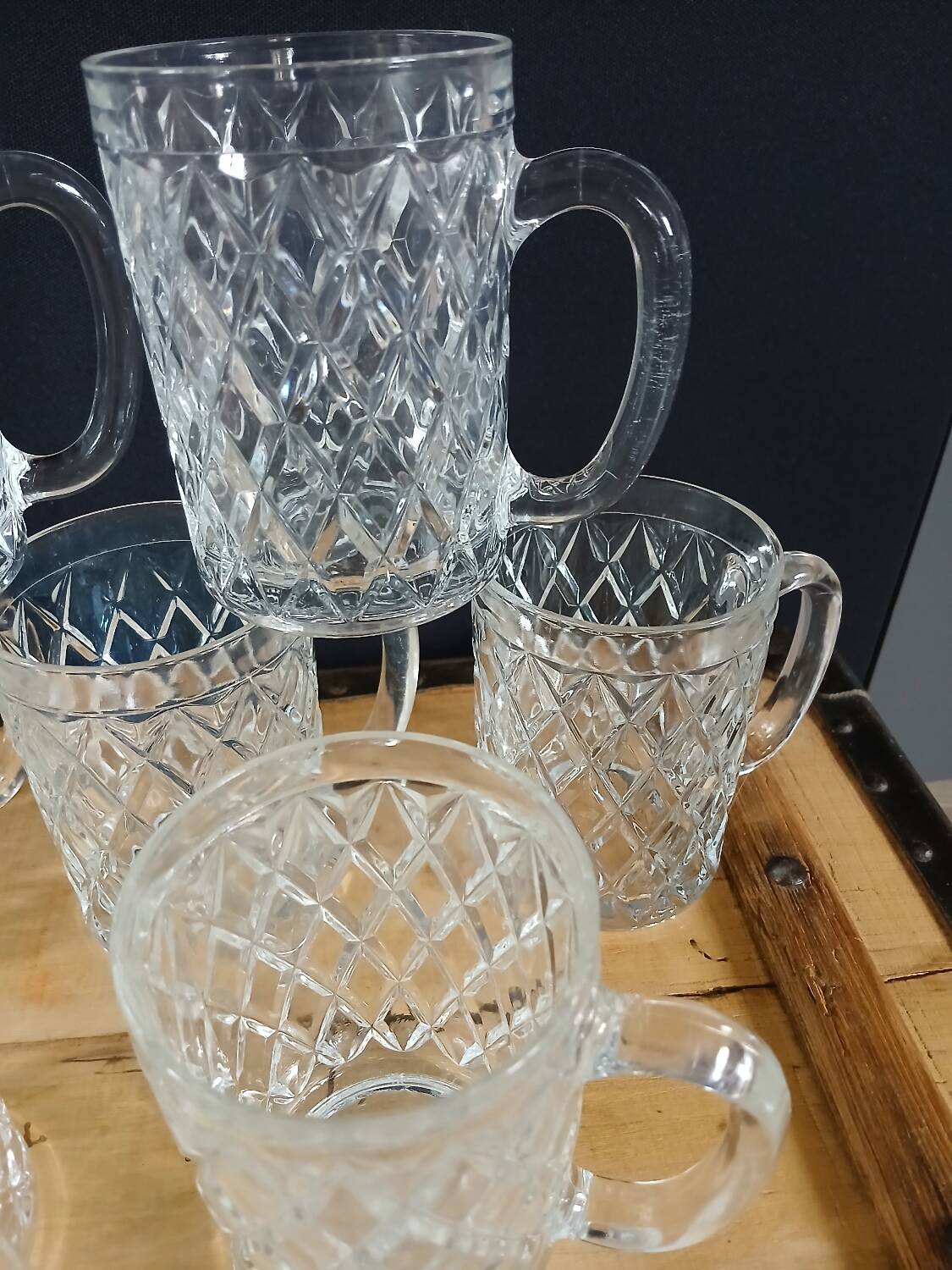 8 antique chiseled glass glasses / mugs