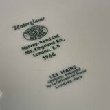 18-piece dinner service by Le Corbusier designed for Prunier restaurants